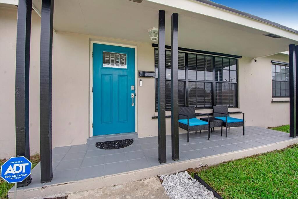 Modern Getaway Near The Beach With Room For A Boat West Palm Beach Exterior foto