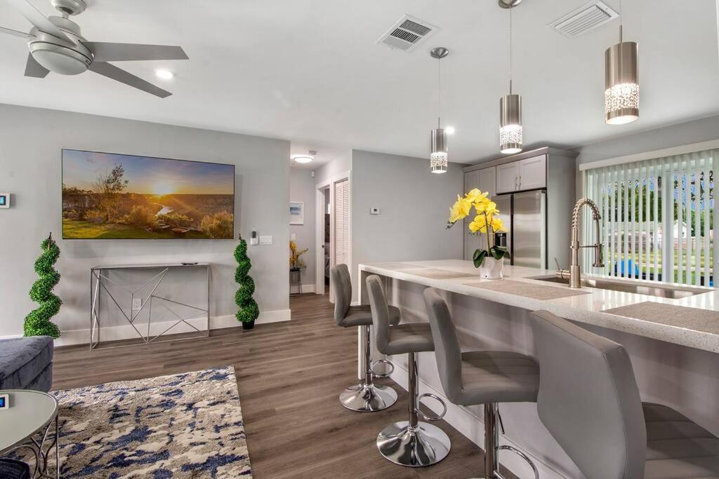 Modern Getaway Near The Beach With Room For A Boat West Palm Beach Exterior foto